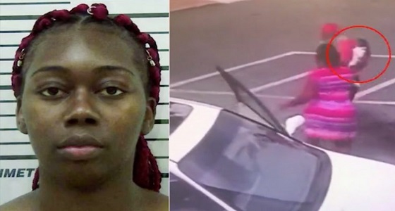 فيديو مروع لسقوط ” رضيع ” من يد أمه أثناء انشغالها بمشاجرة عنيفة