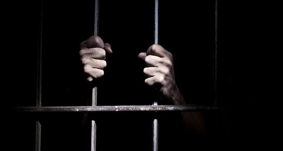 الحكم على السارق الملثم في جدة بالسجن والغرامة