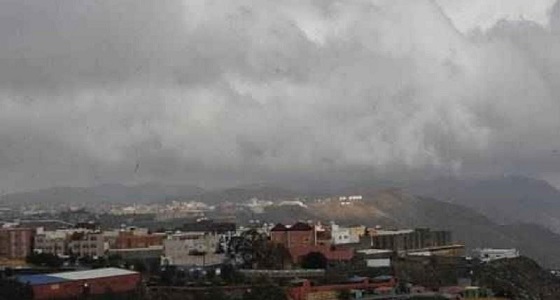 سحب رعدية ورياح تضرب منطقة نجران