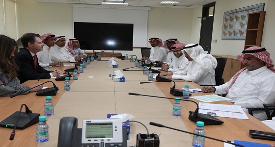 ” البيئة ” تناقش تعزيز التعاون مع الشركات الإسبانية للاستثمار في قطاع المياه