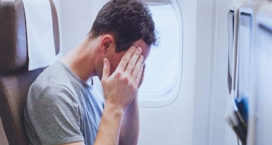 استشارية تشدد على ضرورة مرافقة العلاج لمرضى ” فوبيا الطيران “