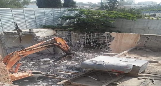 عقب سيطرتهم عليه.. الحوثيون يهدمون منزل الرئيس الراحل علي صالح