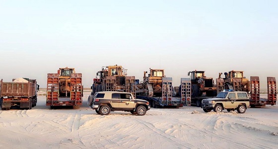 ” العامة للمجاهدين ” بالمنطقة الشرقية تضبط مخالفي نهل الرمال