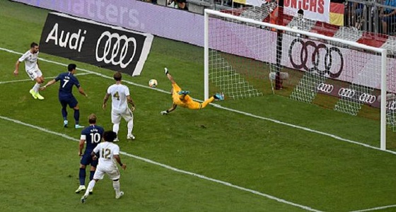 نافاس ينقذ ريال مدريد من فضيحة مدوية وزيدان في موقف محرج