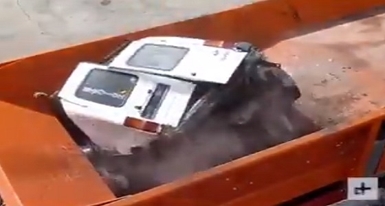 بالفيديو.. كيفية إعادة تدوير السيارات التالفة
