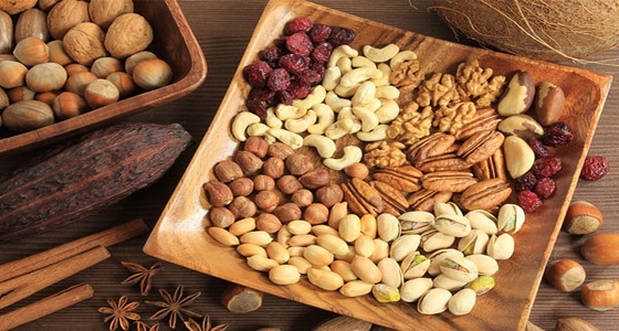 تناول المكسرات يطيل العمر ويقي من الأمراض