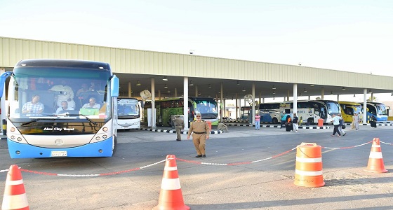 بالصور.. حجاج مصر عبر منفذ حالة عمار بتبوك يثمنون دور المملكة في خدمة ضيوف الرحمن