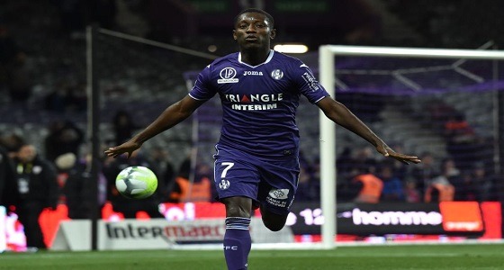 الهلال والإتفاق يتسابقان لضم نجم إيفواري