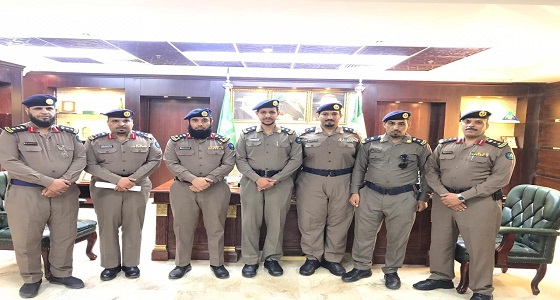 ” المطيري ” يقلد عدد من الضباط رتبهم الجديدة