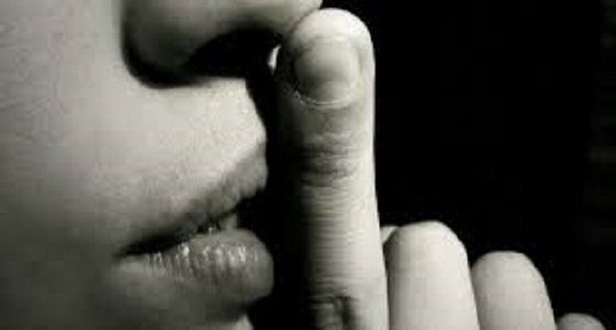 دراسة غريبة.. احتفاظك بالأسرار يضر بصحتك