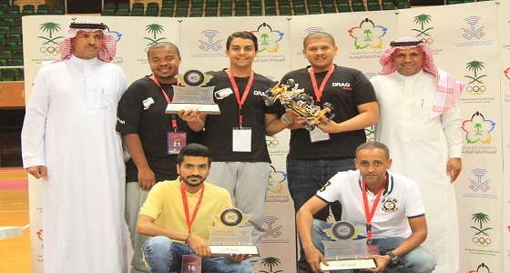 بالصور.. تتويج الفائزين ببطولة جدة للرياضات اللاسلكية