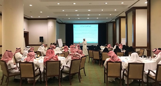 بحضور 63 متدرباً ومتدربة .. ” تكامل ” يقيم برنامج ” إثراء تجربة الزائر ” لموظفي مطار أبها