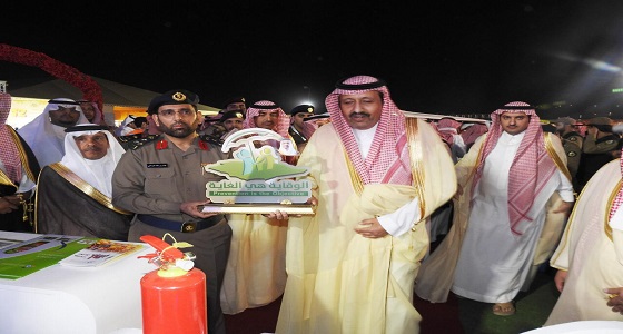 أمير الباحة يدشن فعاليات معرض الدفاع المدني تحت شعار ” الوقاية هي الغاية “