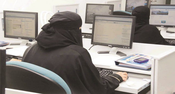 ارتفاع عدد المسجلين في ” العمل عن بعد ” بنسبة 64.5%.. بينهم 98% سيدات 
