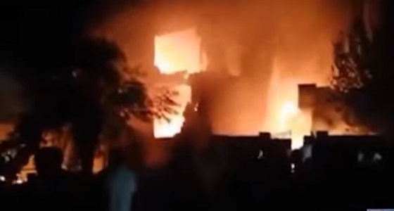 بالفيديو.. لحظة تحطم مقاتلة باكستانية وسط منطقة سكنية