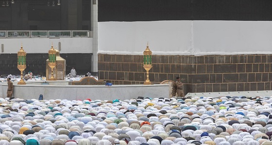بالفيديو والصور.. خطبة الجمعة من المسجد الحرام