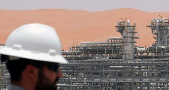 النفط يهبط وسط علامات تباطؤ الطلب الأمريكي