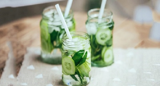 فوائد مذهلة لماء الخيار.. أبرزها يمنع الإمساك وحصوات الكلى