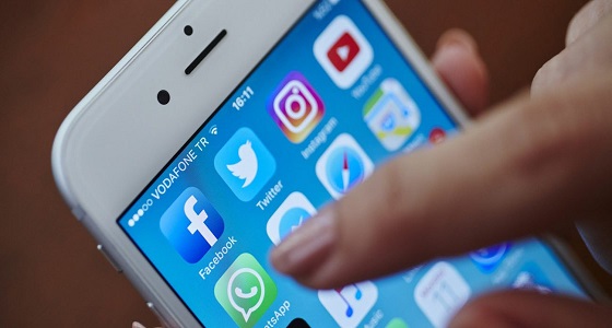 محاكمة سيدة فتشت هاتف زوجها بدون إذنه