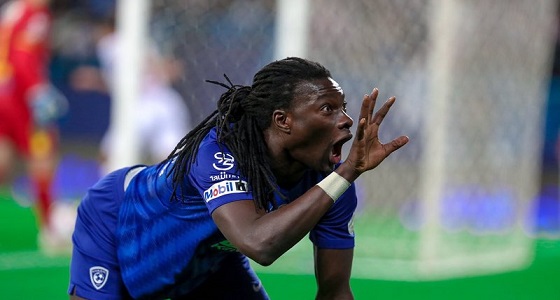 غوميز الأكثر تسللا في دوري المحترفين