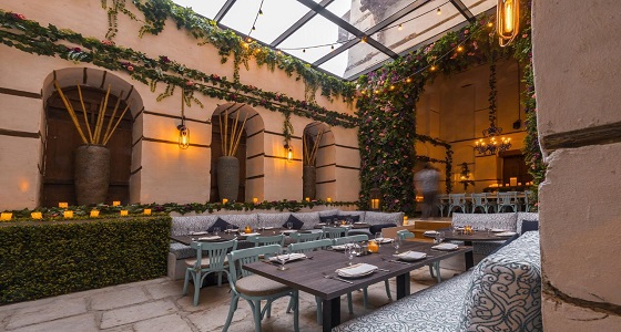 مطعم المأكولات البحرية الشهير عالميا يرحب بالضيوف في ” موسم جدة التاريخية ” بحي البلد