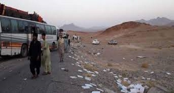 مقتل 34 شخصا جراء انفجار قنبلة بحافلة ركاب غربي أفغانستان