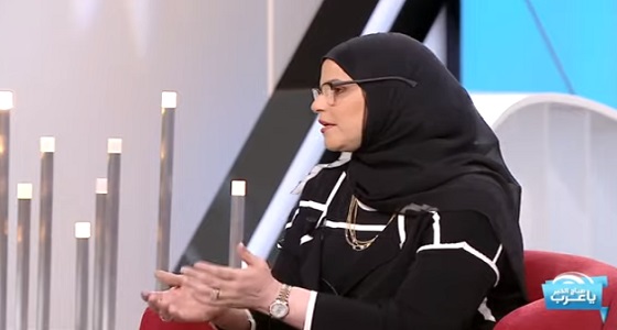 بالفيديو.. مميزات تدفعك لاختيار الولادة تحت الماء