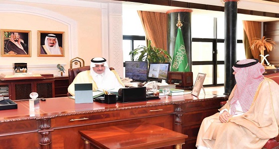 أمير تبوك يستقبل مدير الخطوط السعودية بالمنطقة