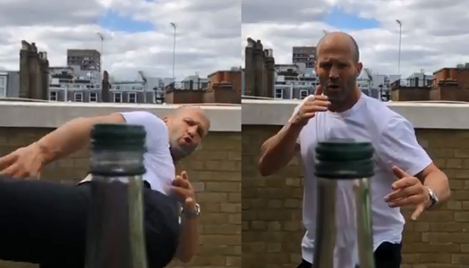 بالفيديو.. نشطاء التواصل الاجتماعي يشاركون في تحدي ” غطاء الزجاجة ” الجديد