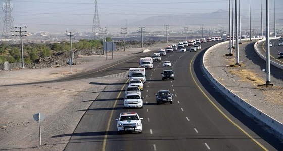 هنا المملكة.. صورة مهيبة لانتقال الحجاج المرضى لأداء مناسك الحج