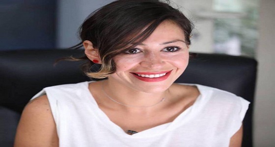 تعليق مفاجئ لـ ” منة شلبي ” عن أنباء خطبتها قريبا