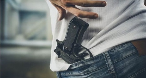 رجل مسلح يقتل 12 شخصا من أفراد عائلته