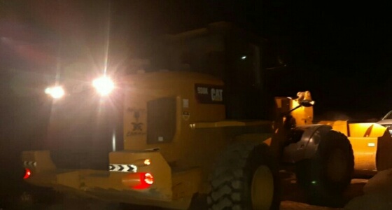 بالصور.. أمطار غزيرة على رجال ألمع تسببت في انهيارات بعقبة الأهمال