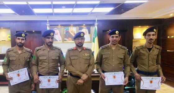 منح ” نوط الإنقاذ ” للضباط والأفراد المشاركين في حادث إنقاذ بينبع