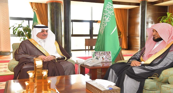 أمير تبوك يستقبل امام وخطيب المسجد الحرام الشيخ ماهر المعيقلي