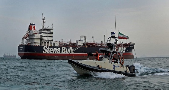 إيران تهدد: ” إذا توقفت صادرتنا النفطية ممرات الملاحة لن تكون آمنة “