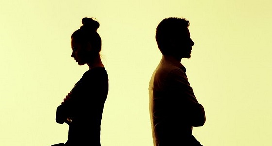 بعد شهرين زواج .. طلاق زوجة قالت لزوجها ” اخرس “