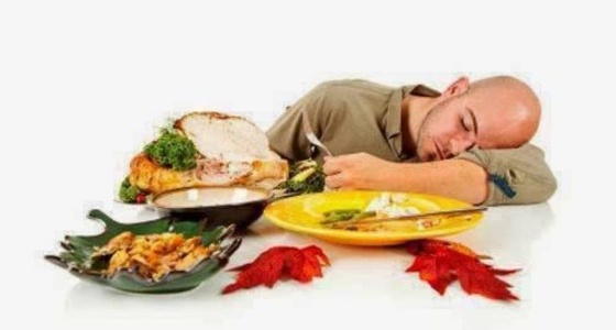 منها البصل والمقليات.. أطعمة تؤدي للخمول والكسل