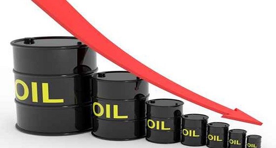 النفط يتراجع بفعل المخاوف المتعلقة بالاقتصاد الأمريكي