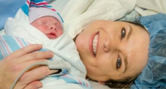 حالات تستوجب خضوغ المرأة لـ ” الولادة القيصرية “