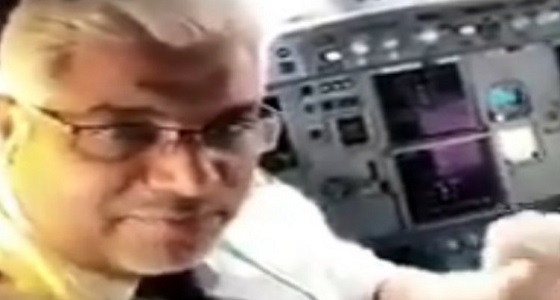 بالفيديو.. الكابتن الغامدي يكشف سر بكاء الأطفال في الطائرة