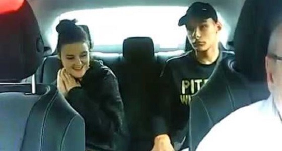 بالفيديو.. كاميرا مراقبة توثق جريمة مروعة ارتكبها شاب وفتاة داخل تاكسي