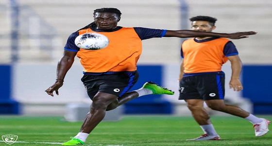 بالصور.. الهلال يستعد لمواجهة أبها