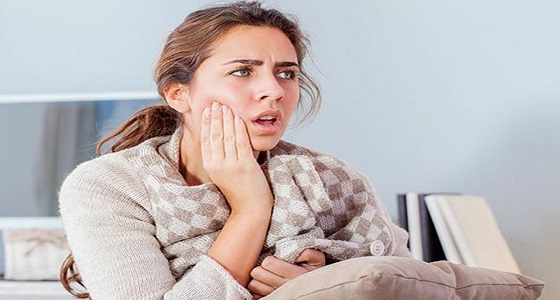 أبرزها تسوس الأسنان .. أسباب تورم الوجه عند الاستيقاظ