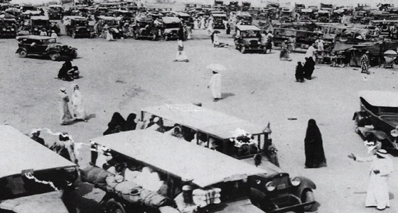 صور نادرة لسيارات نقل الحجاج لمكة المكرمة قبل 88 عام