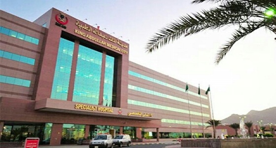 حاجة سورية تعرب عن سعادتها لإكمالها مناسك الحج بعد إصابتها بوعكة صحية