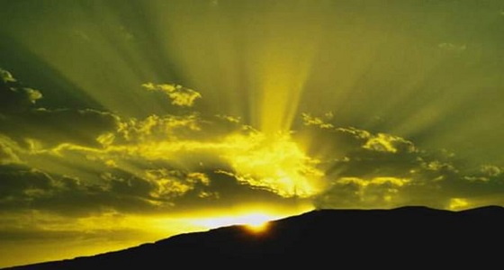 رئيس فلكية جدة يحذر من غازات بركانية في الغلاف الجوي