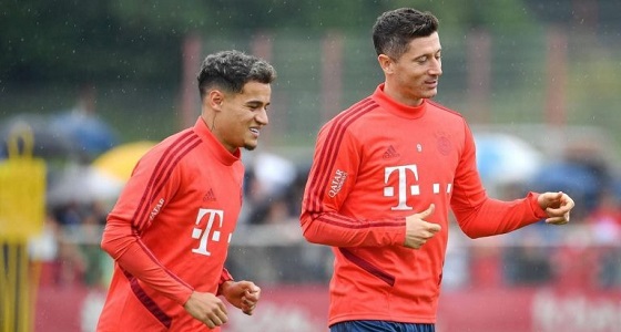 ليفاندوفسكي يعطي أمل لكوتينيو الهارب من جحيم البرسا