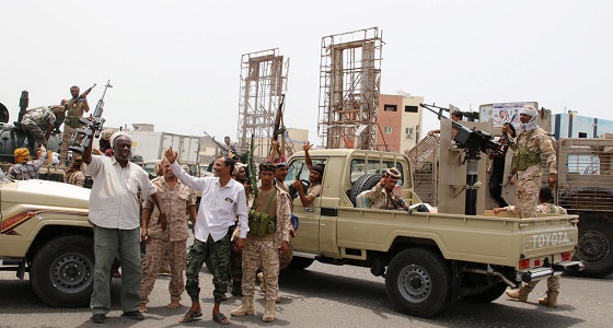 قوات &#8221; الإنتقالي &#8221; تبدأ الإنسحاب من مؤسسات اليمن بإشراف لجنة سعودية