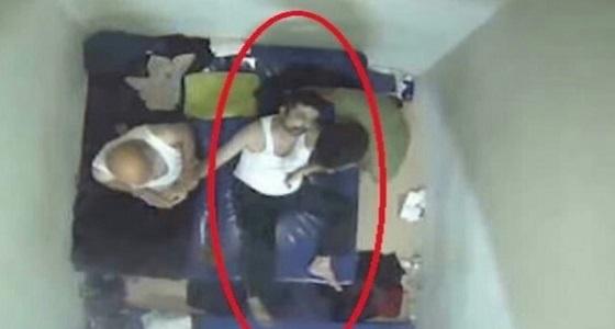 بالفيديو.. لحظات مروعة لموت محتجز في السجون التركية بعد تعرضه للتعذيب 